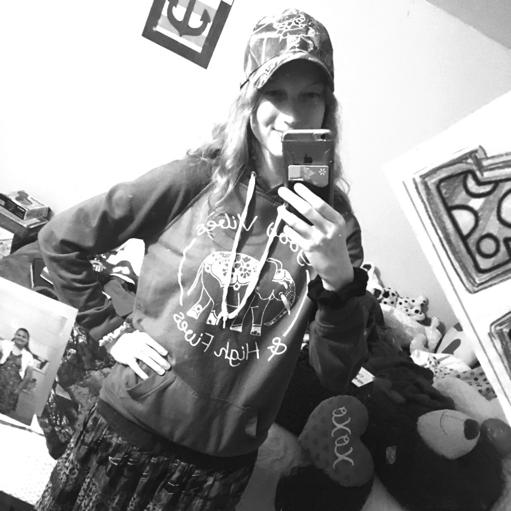 Meet your Posher, Alyssa